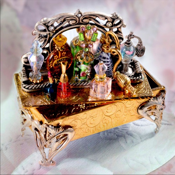 🎁🎁Great Gift🎁🎁Story Book Trinket Box - Picture 3 of 8